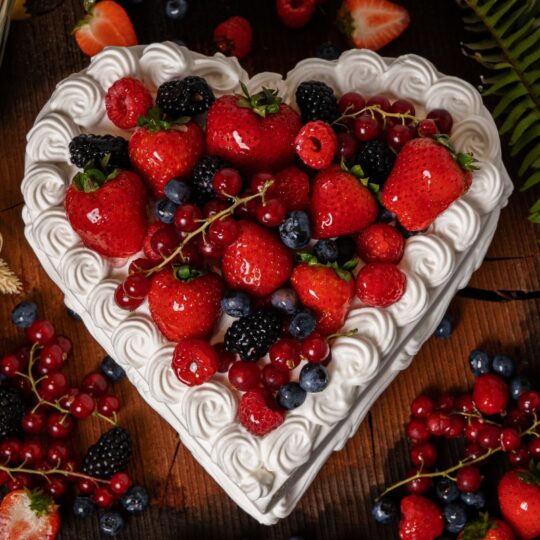 Berries Cream Heart Cake 12