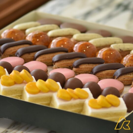 1 Kilo Box Petits Gateaux